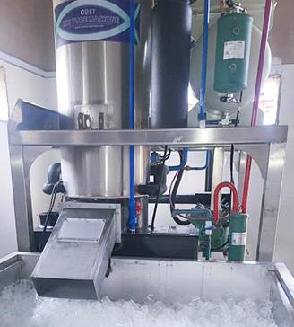 2噸管冰機(jī)和塊冰機(jī)的區(qū)別