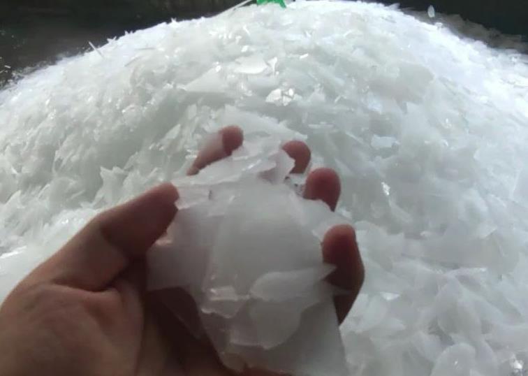 通過(guò)這些步驟，通?？梢越鉀Q片冰機(jī)制冰緩慢的問(wèn)題